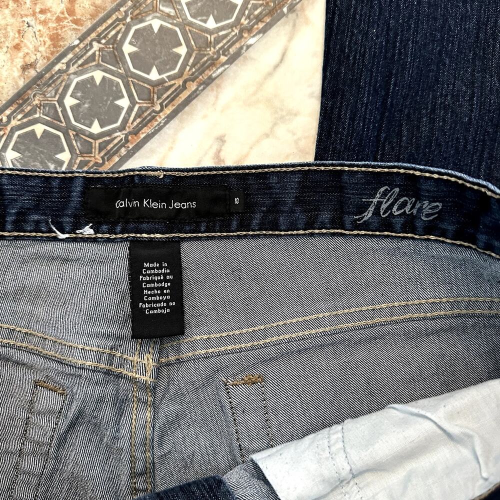 Calvin Klein Size 10 Flare‎ Jeans with Contrast Stitching - Picture 4 of 9